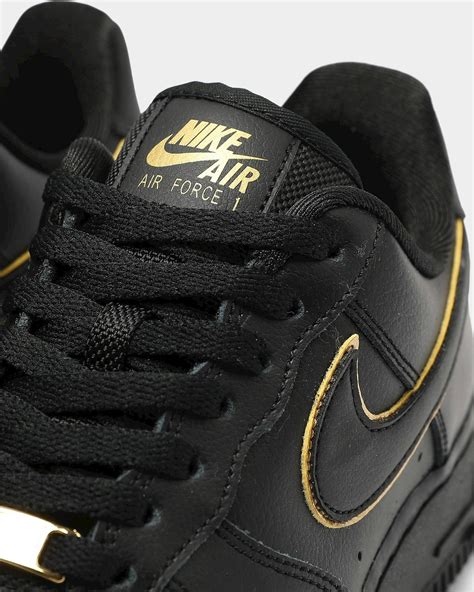 schwarz gold nike|nike essential black gold.